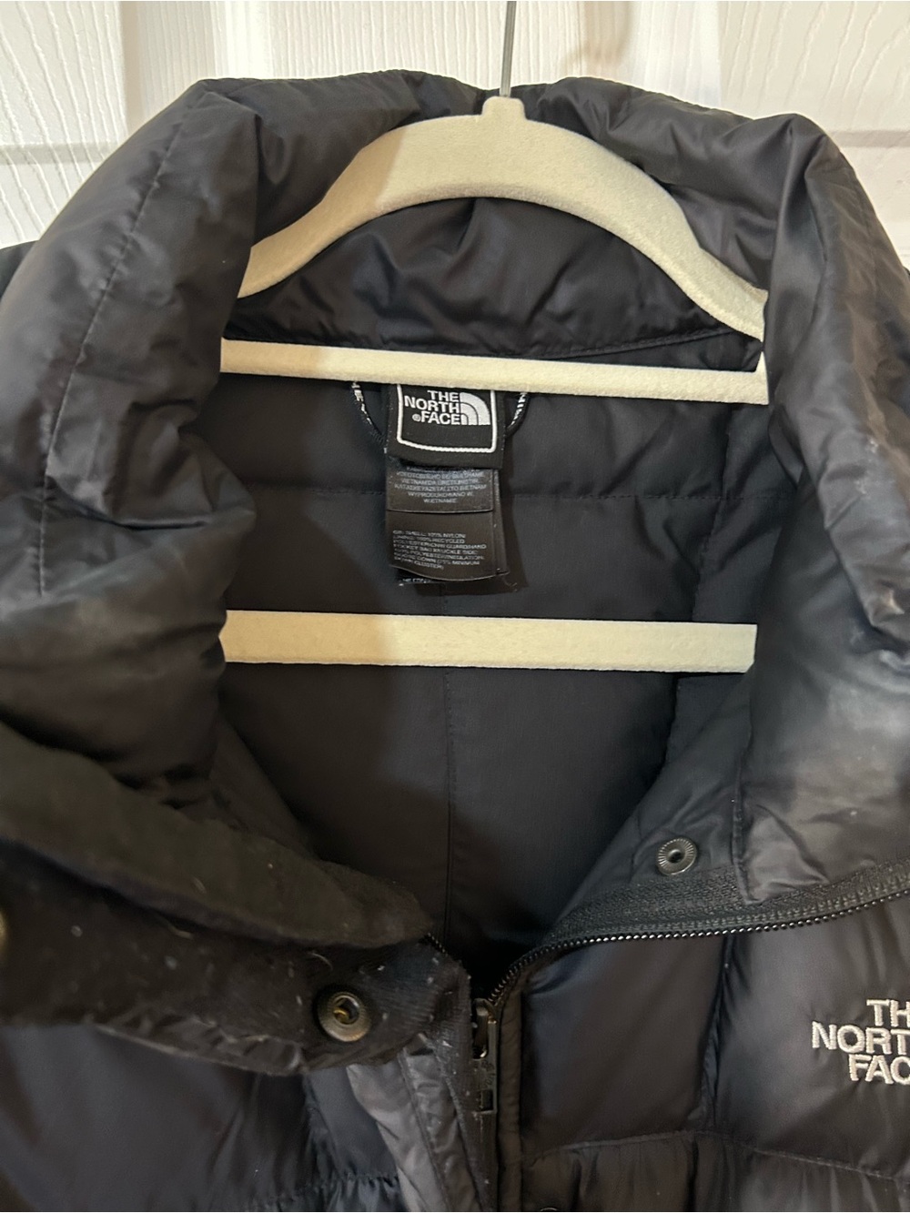 The North Face Women's XL Long Puffer Coat in Black - Picture 9 of 10